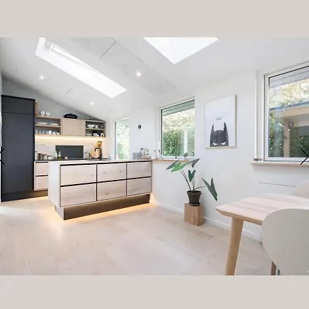 Cozy House In Kongens Lyngy Close To Lake And Copenhagen Villa *